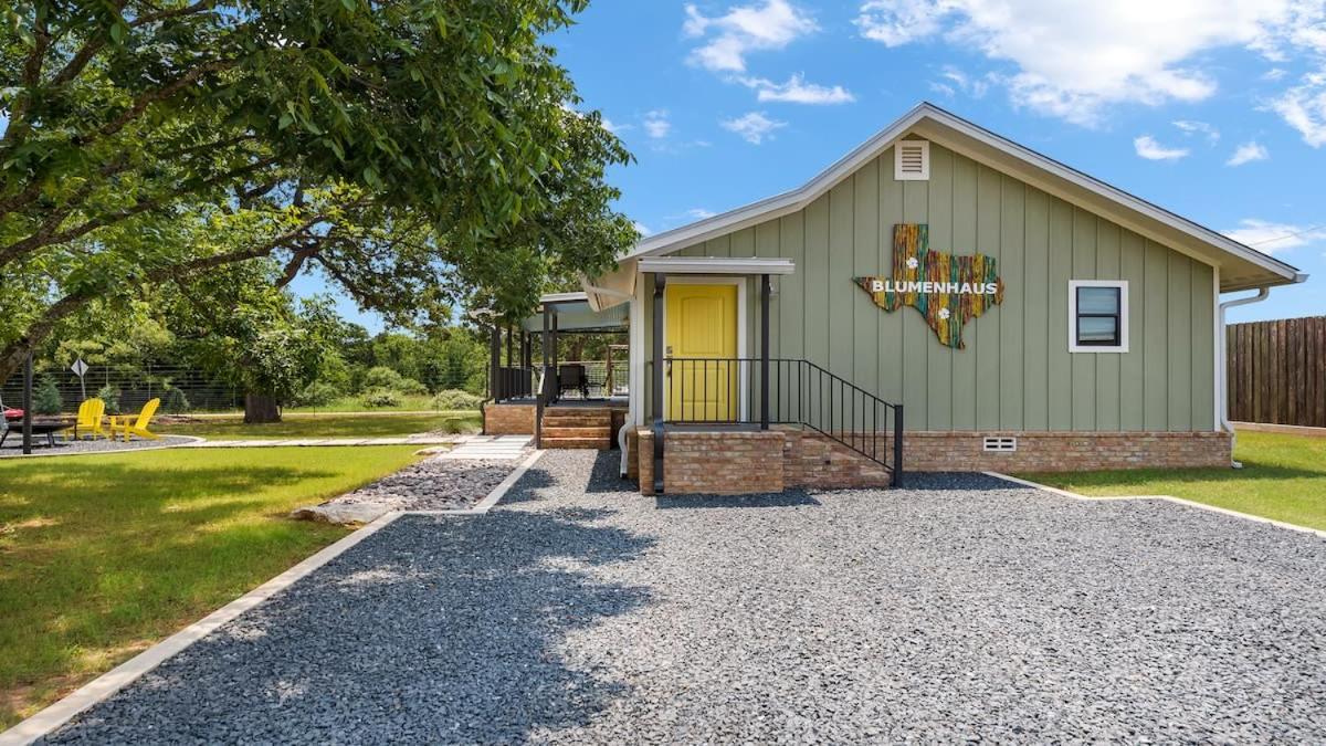 Blumenhaus Sleeps 6 Full Kitchen Plus Hot Tub Fredericksburg Zewnętrze zdjęcie